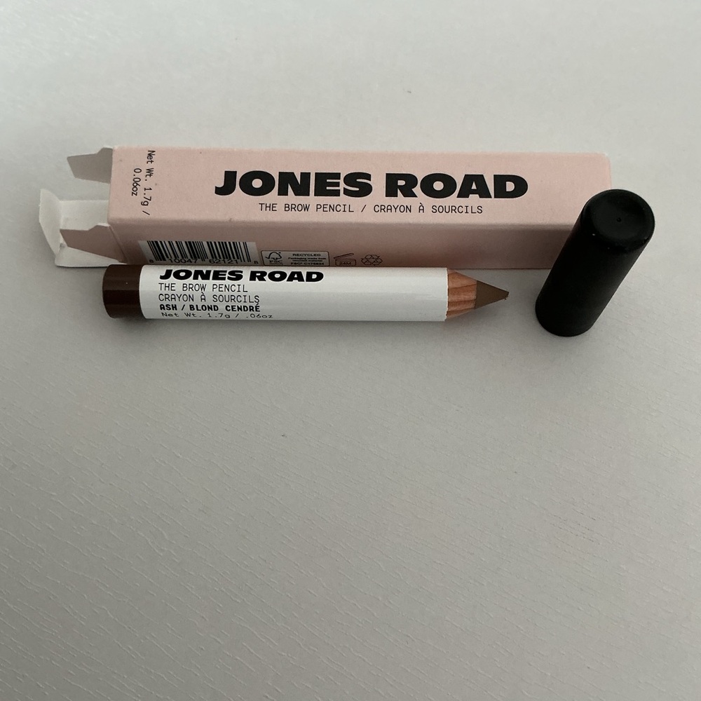 New, Jones Road Brow Pencil in Ash blond.